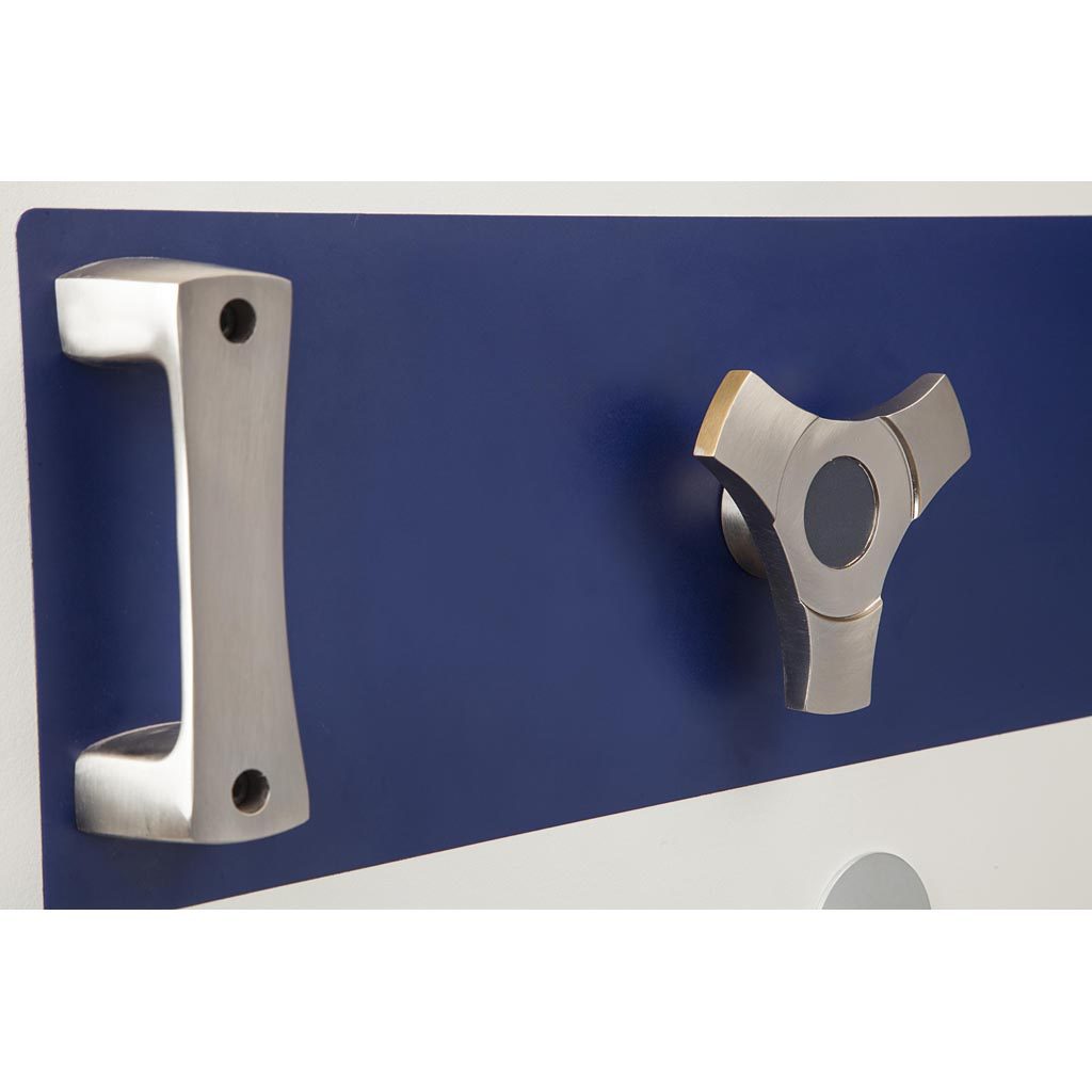 Burton Eurovault Atlas - Grade 6 Safe